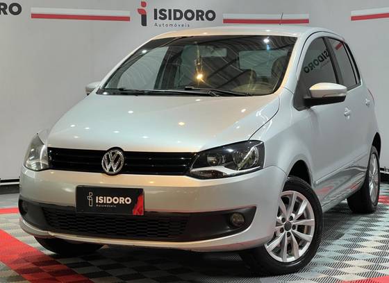 VOLKSWAGEN FOX 1.6 MI 8V FLEX 4P AUTOMATIZADO VOLKSWAGEN FOX 1.6 MI 8V FLEX 4P AUTOMATIZADO
